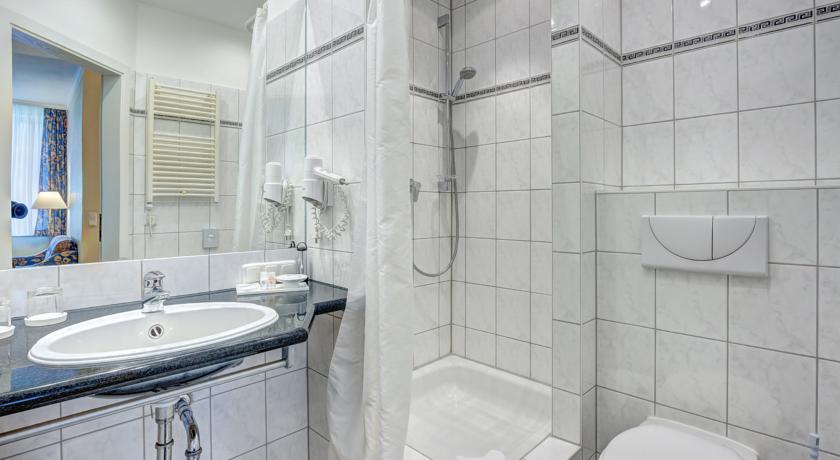 Haus Seeblick Hotel Garni & Ferienwohnungen Цинновиц Номер фото