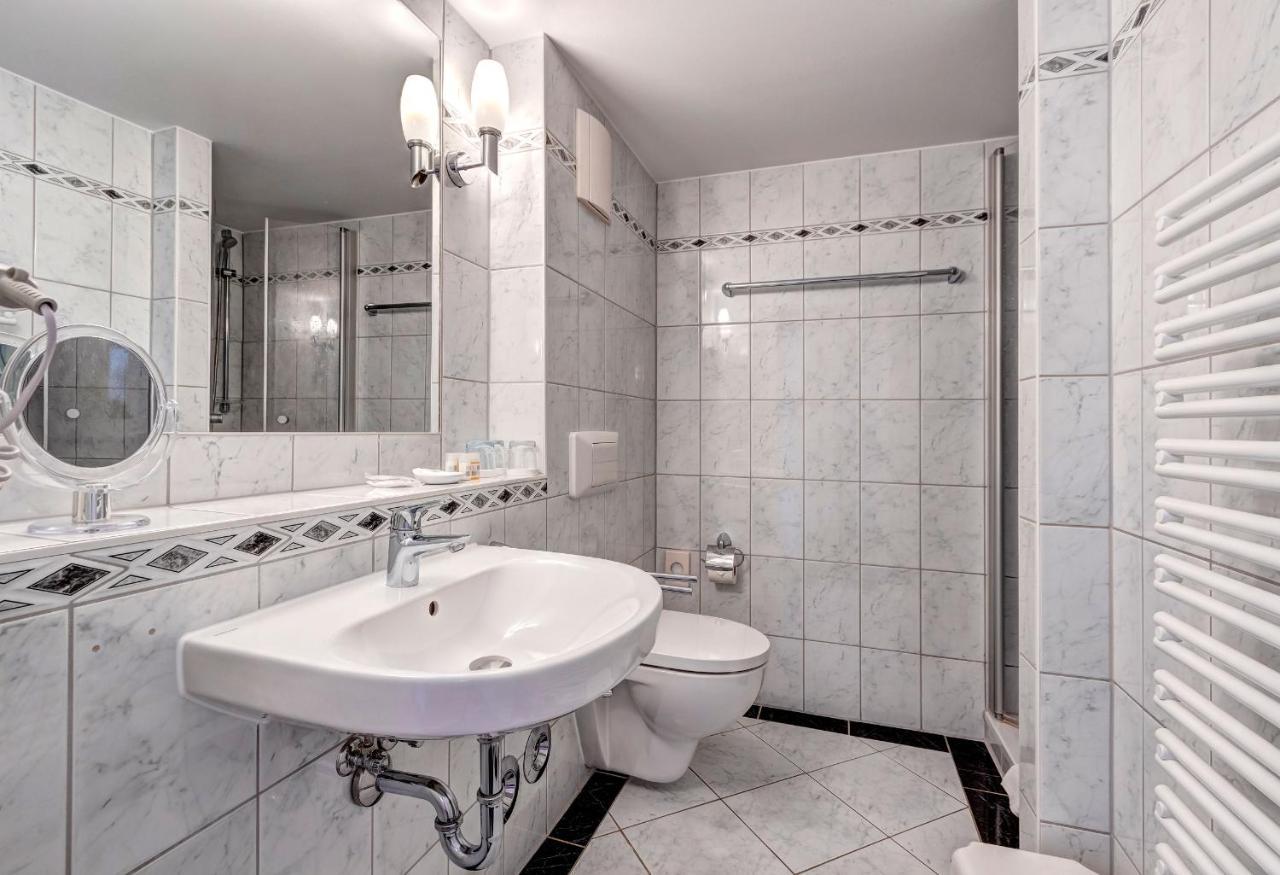 Haus Seeblick Hotel Garni & Ferienwohnungen Цинновиц Экстерьер фото