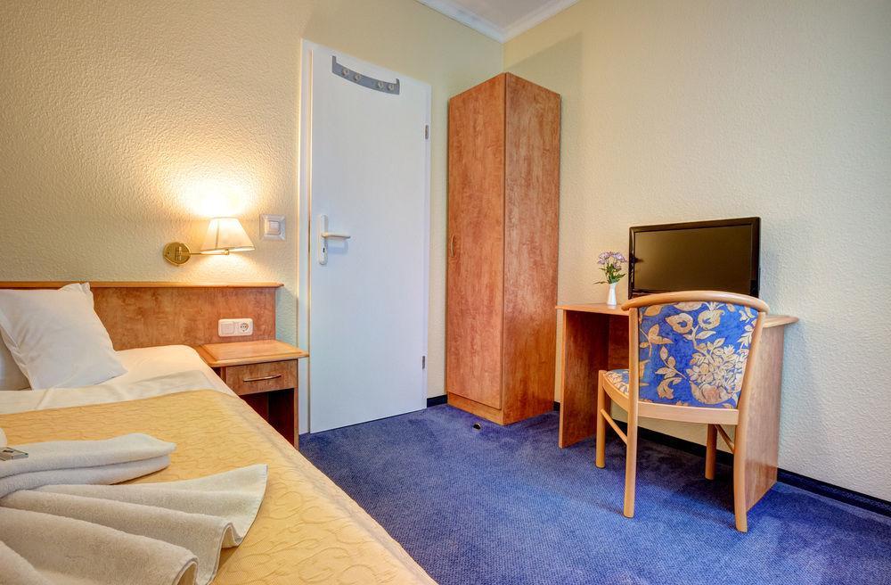 Haus Seeblick Hotel Garni & Ferienwohnungen Цинновиц Экстерьер фото