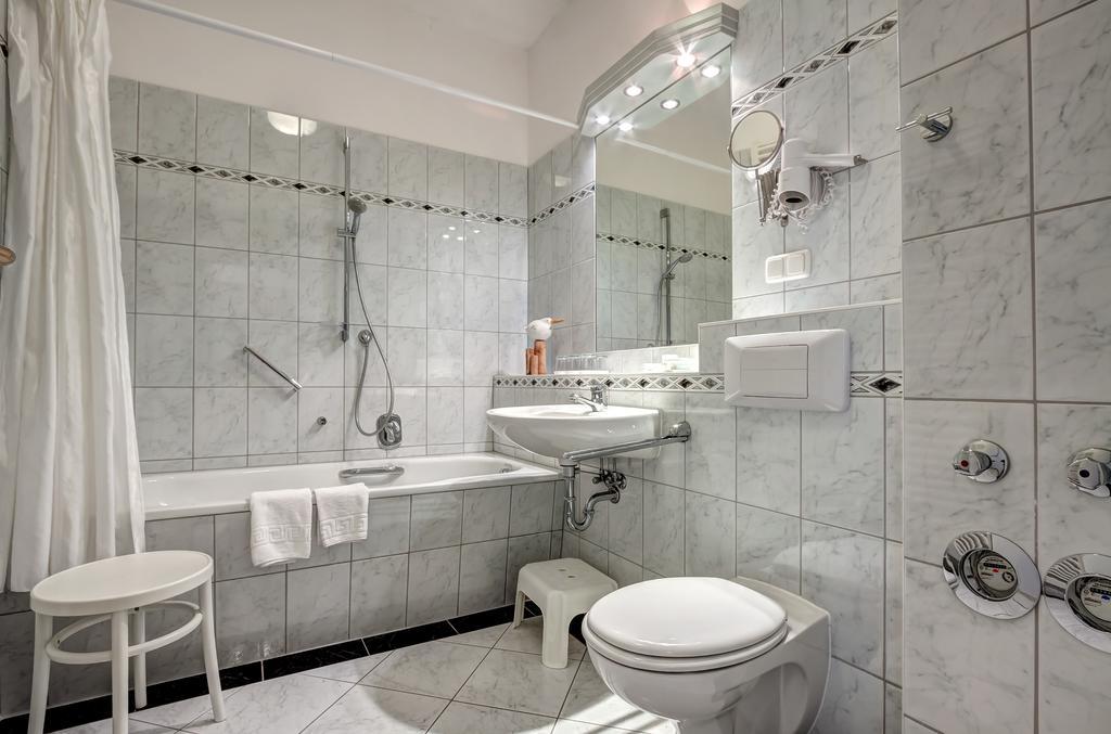 Haus Seeblick Hotel Garni & Ferienwohnungen Цинновиц Экстерьер фото